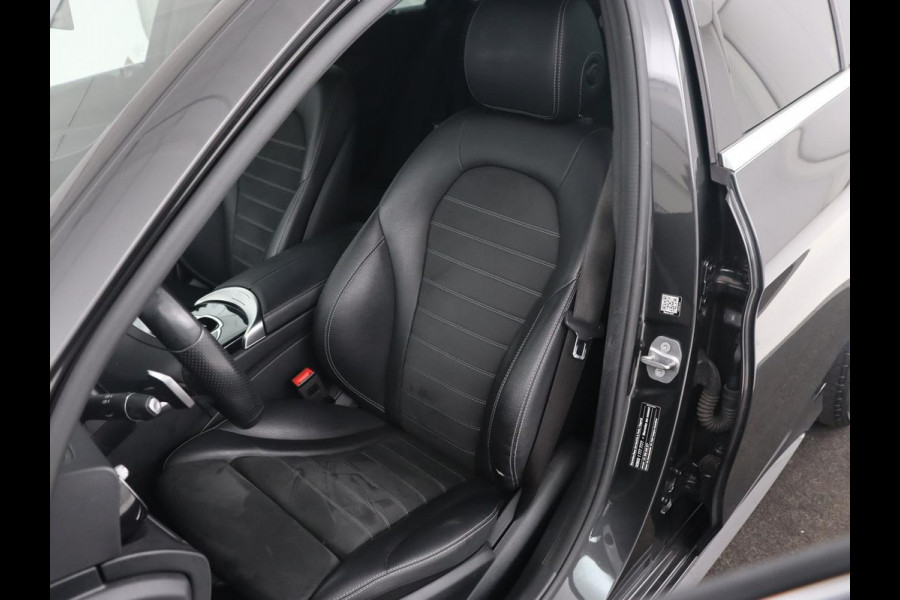 Mercedes-Benz C-Klasse 160 AMG Limited | Stoelverwarming | Leder/Alcantara | Digital Cockpit | Camera | Navigatie | Full LED | Park Assist