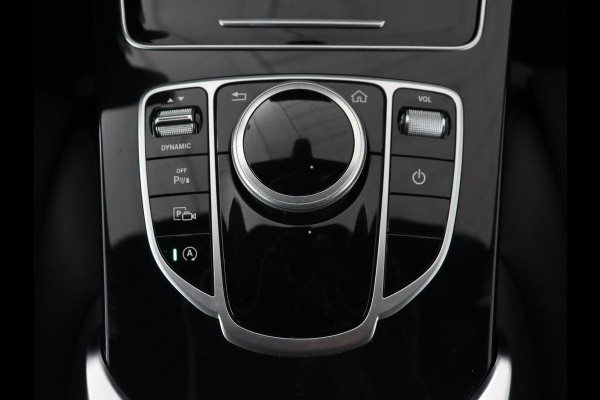 Mercedes-Benz C-Klasse 160 AMG Limited | Stoelverwarming | Leder/Alcantara | Digital Cockpit | Camera | Navigatie | Full LED | Park Assist
