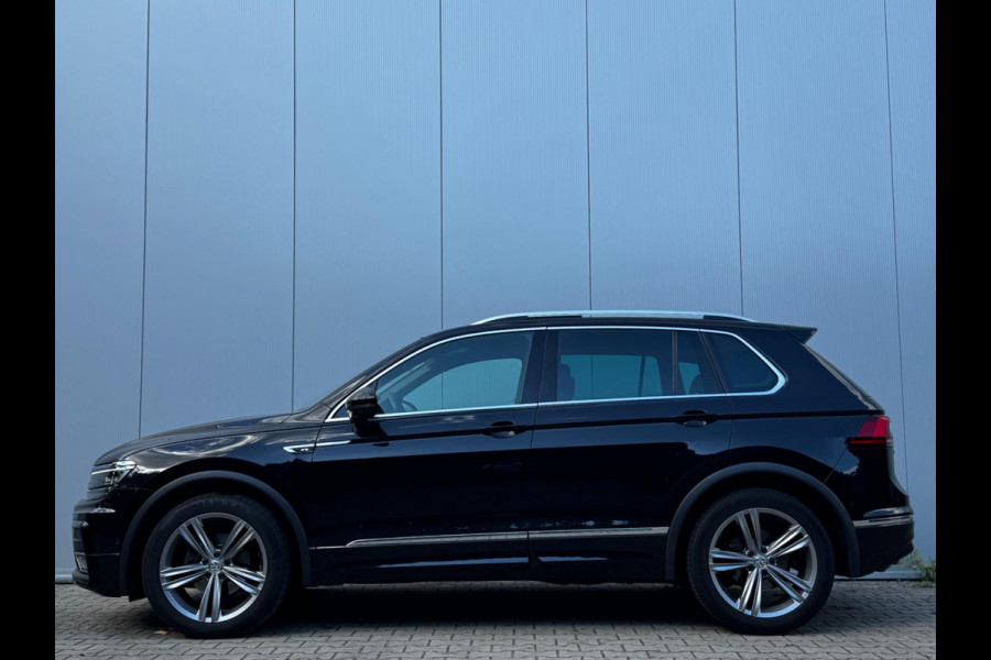 Volkswagen Tiguan 1.5 TSI HIGHLINE R-LINE PANORAMADAK 360 CAMERA CARPLAY VIRTUAL NAP NEDERLANDSE AUTO VOL LEDER LED