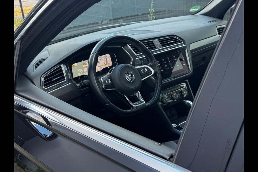 Volkswagen Tiguan 1.5 TSI HIGHLINE R-LINE PANORAMADAK 360 CAMERA CARPLAY VIRTUAL NAP NEDERLANDSE AUTO VOL LEDER LED