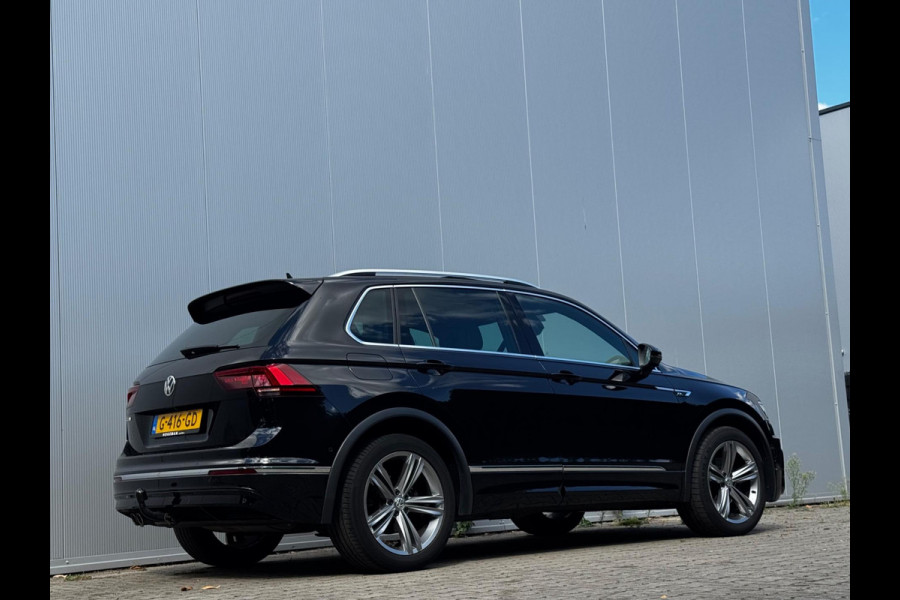 Volkswagen Tiguan 1.5 TSI HIGHLINE R-LINE PANORAMADAK 360 CAMERA CARPLAY VIRTUAL NAP NEDERLANDSE AUTO VOL LEDER LED
