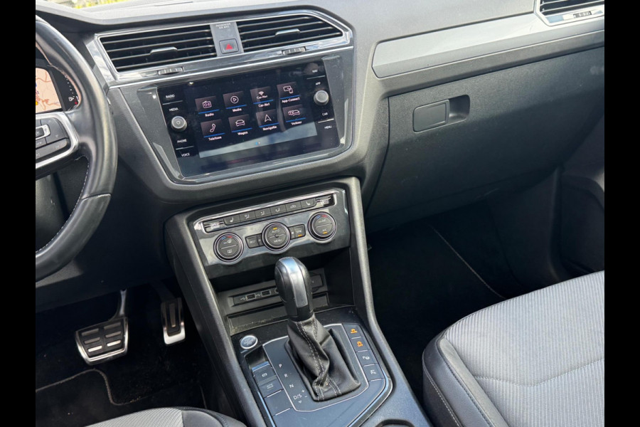Volkswagen Tiguan 1.5 TSI HIGHLINE R-LINE PANORAMADAK 360 CAMERA CARPLAY VIRTUAL NAP NEDERLANDSE AUTO VOL LEDER LED