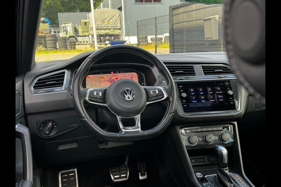 Volkswagen Tiguan 1.5 TSI HIGHLINE R-LINE PANORAMADAK 360 CAMERA CARPLAY VIRTUAL NAP NEDERLANDSE AUTO VOL LEDER LED