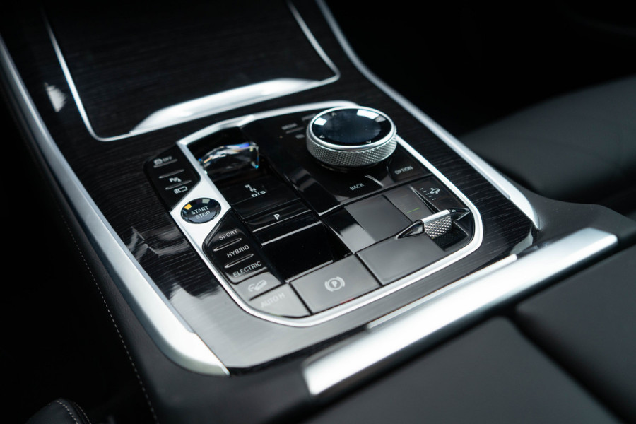 BMW X5 xDrive 50e M performance/ Luchtvering/ Standkachel/ Adaptive Cruise Control/ Panoramadak/ 265kW (360PK)