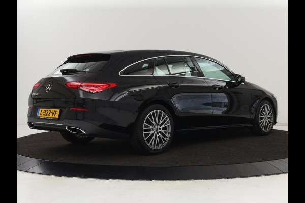 Mercedes-Benz CLA-Klasse 180 Business Solution Luxury | Leder | Stoelverwarming | Camera | Park Assist | Sfeerverlichting | Widescreen | Full LED