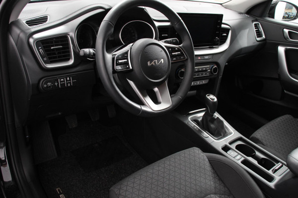 Kia Ceed Sportswagon 1.0 T-GDi 101pk Prestige | Navigatie | Apple Carplay/Android Auto | Camera | Stoel- en stuurverwarming | Cruise Control | Climatronic | Start/Stop systeem | Getinte ramen