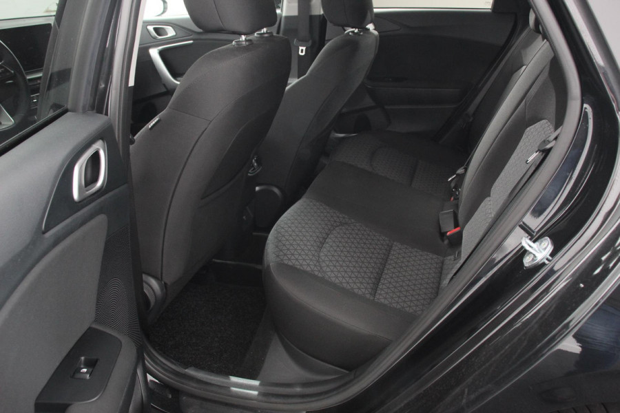 Kia Ceed Sportswagon 1.0 T-GDi 101pk Prestige | Navigatie | Apple Carplay/Android Auto | Camera | Stoel- en stuurverwarming | Cruise Control | Climatronic | Start/Stop systeem | Getinte ramen