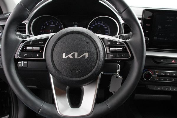 Kia Ceed Sportswagon 1.0 T-GDi 101pk Prestige | Navigatie | Apple Carplay/Android Auto | Camera | Stoel- en stuurverwarming | Cruise Control | Climatronic | Start/Stop systeem | Getinte ramen