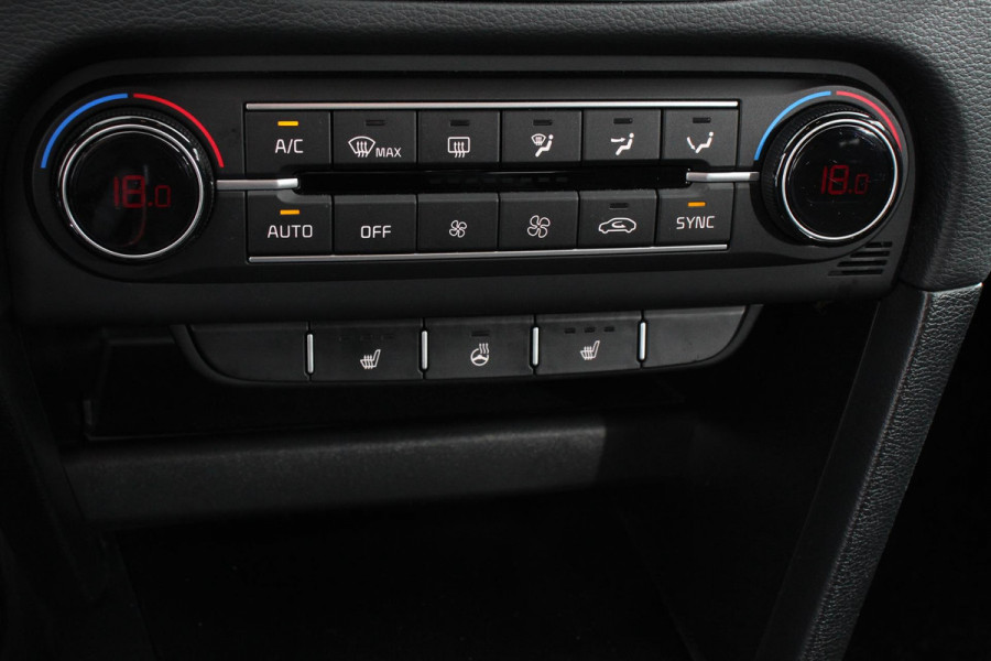 Kia Ceed Sportswagon 1.0 T-GDi 101pk Prestige | Navigatie | Apple Carplay/Android Auto | Camera | Stoel- en stuurverwarming | Cruise Control | Climatronic | Start/Stop systeem | Getinte ramen