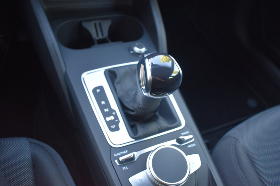 Audi Q2 35 TFSI Pro Line - Facelift Automaat Stoelverwarming Parkeersensoren.