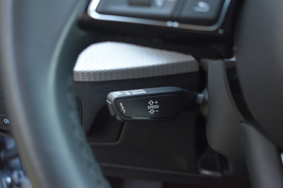 Audi Q2 35 TFSI Pro Line - Facelift Automaat Stoelverwarming Parkeersensoren.