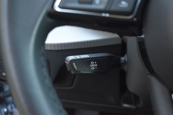Audi Q2 35 TFSI Pro Line - Facelift Automaat Stoelverwarming Parkeersensoren.