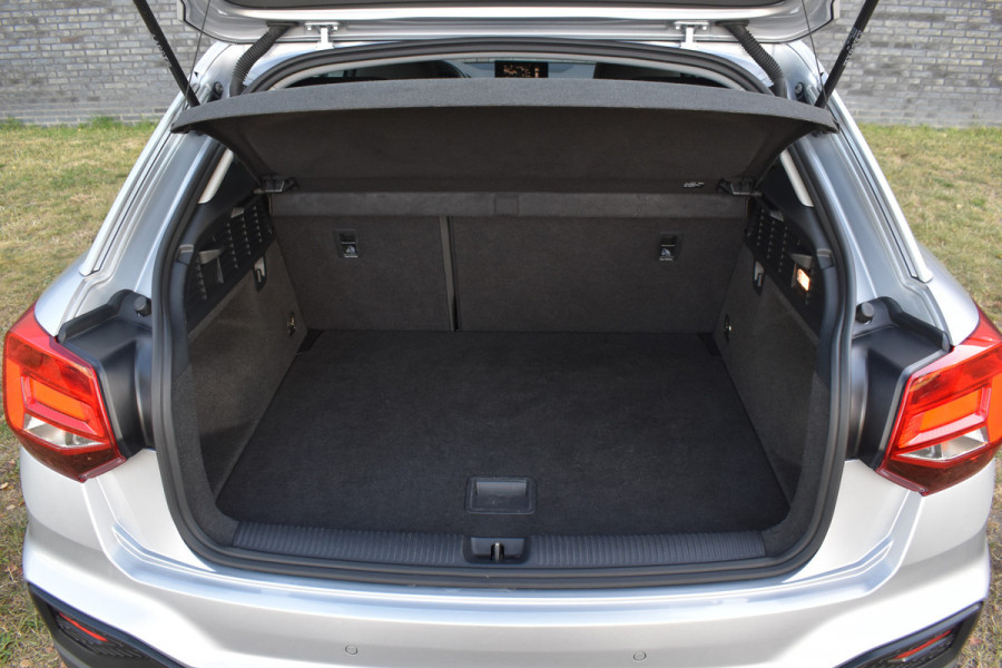 Audi Q2 35 TFSI Pro Line - Facelift Automaat Stoelverwarming Parkeersensoren.