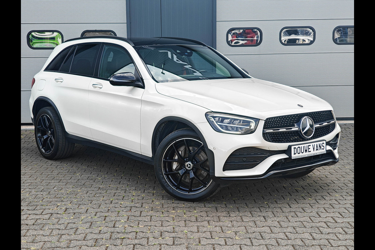 Mercedes-Benz GLC 300e 4MAtic Panorama Sportpakket AMG LinePlus DAB