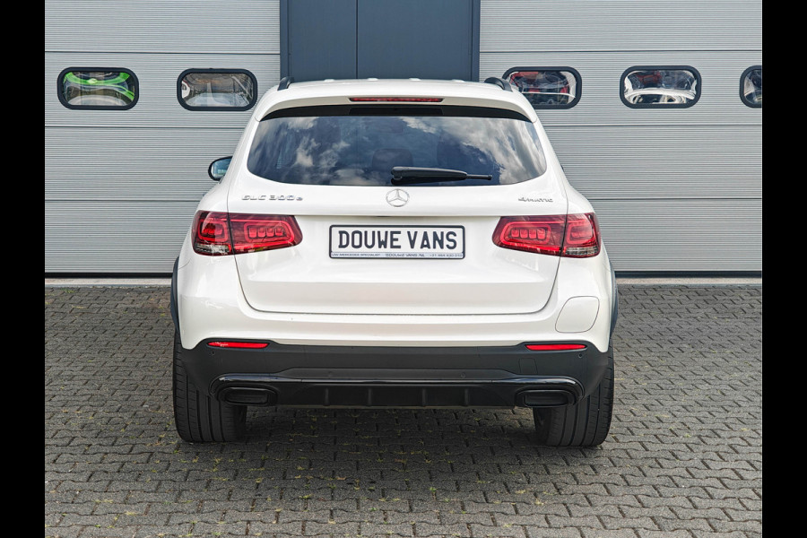Mercedes-Benz GLC 300e 4MAtic Panorama Sportpakket AMG LinePlus DAB
