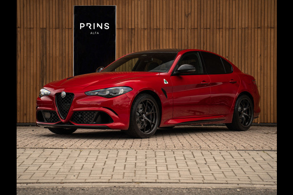 Alfa Romeo Giulia 2.9 V6 Quadrifoglio MY25 | Facelift | Carbon dak | Carbon stoelen | Akrapovic | Harman/Kardon