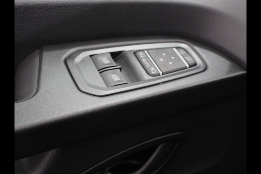 Renault Trafic 2.0 110PK L2H1 Advance Navigatie Camera Airco Trekhaak Lichtmetalen velgen