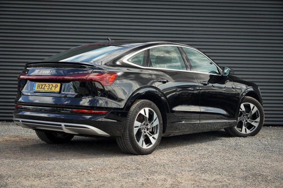 Audi e-tron Sportback 50 quattro Business edition Plus 71 kWh / Adaptive Cruise / 20'' / S-Line / Luchtvering