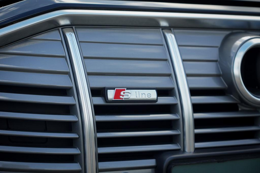 Audi e-tron Sportback 50 quattro Business edition Plus 71 kWh / Adaptive Cruise / 20'' / S-Line / Luchtvering