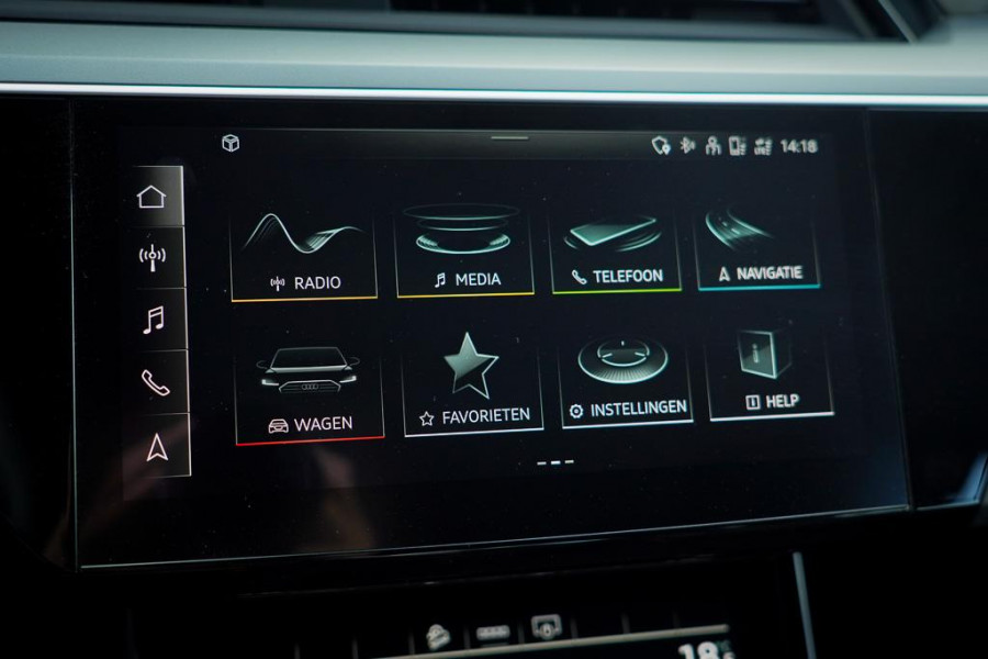 Audi e-tron Sportback 50 quattro Business edition Plus 71 kWh / Adaptive Cruise / 20'' / S-Line / Luchtvering