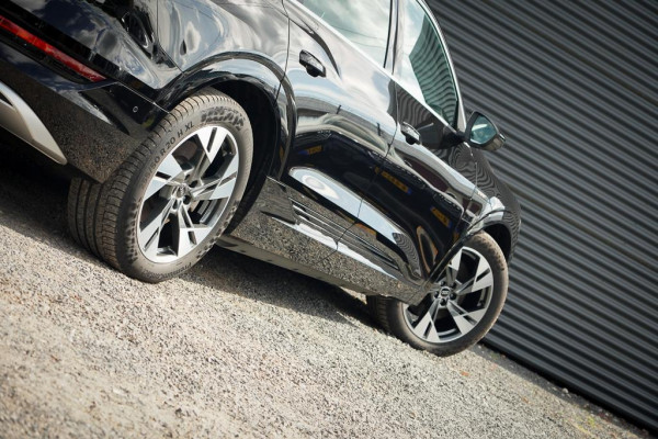 Audi e-tron Sportback 50 quattro Business edition Plus 71 kWh / Adaptive Cruise / 20'' / S-Line / Luchtvering