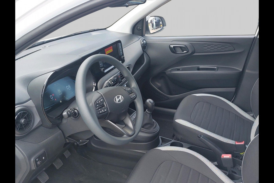 Hyundai i10 1.0 Comfort VAN: €20.995 VOOR: €20.195