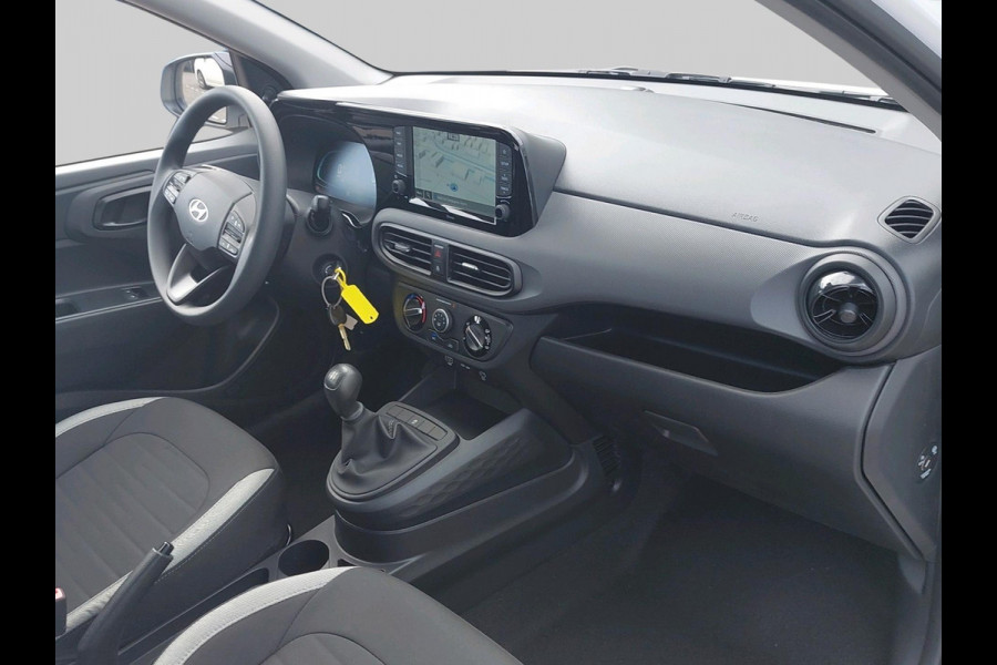 Hyundai i10 1.0 Comfort VAN: €20.995 VOOR: €20.195