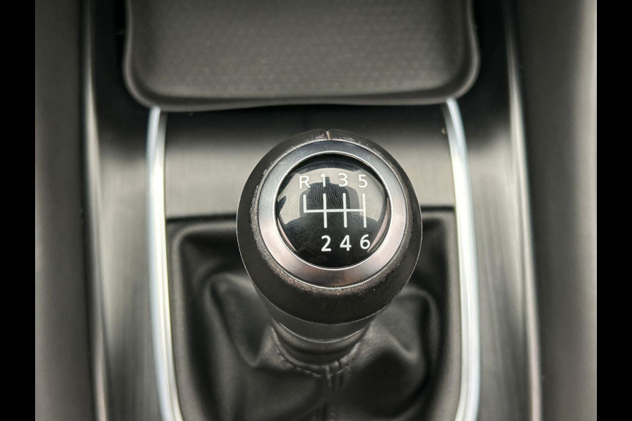 Nissan QASHQAI 1.3 MHEV Business Design Trekhaak Adaptieve/Cruise Rondomzicht/Camera