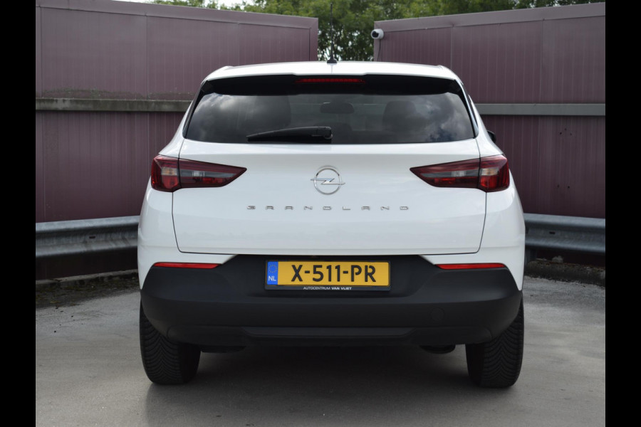Opel Grandland 1.2 Turbo Level 2 130 PK | AUTOMAAT | ACHTERUITRIJCAMERA | CARPLAY | WINTERPAKKET | ALL SEASON BANDEN | 25.048 KM