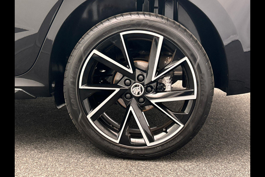 Škoda Kamiq 1.5 TSI ACT Monte Carlo Pano/dak Adaptieve/Cruise Camera Apple/Carplay
