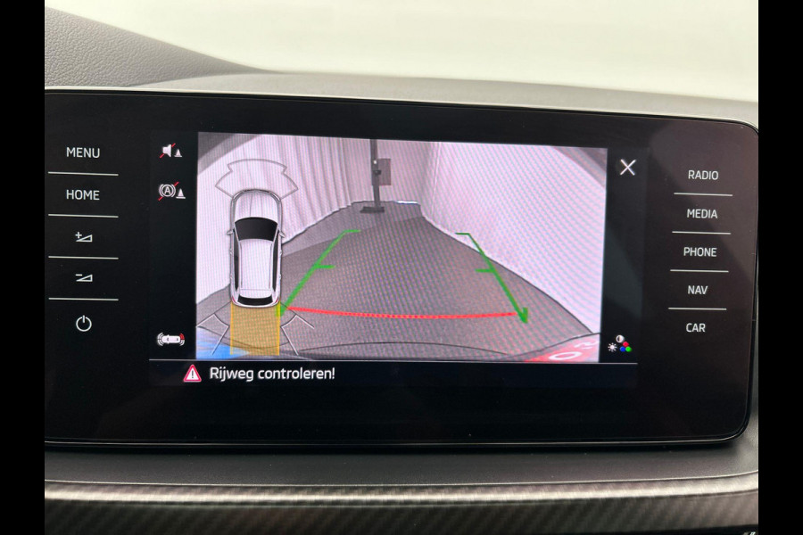 Škoda Kamiq 1.5 TSI ACT Monte Carlo Pano/dak Adaptieve/Cruise Camera Apple/Carplay