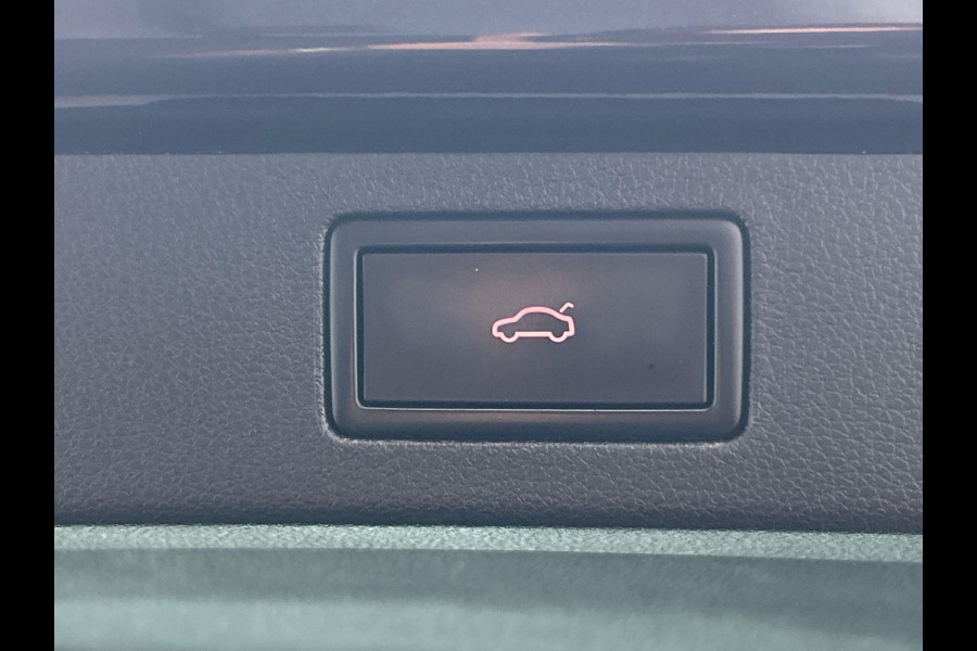 Škoda Kamiq 1.5 TSI ACT Monte Carlo Pano/dak Adaptieve/Cruise Camera Apple/Carplay