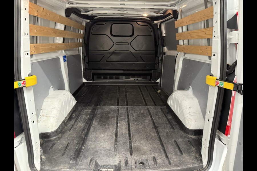 Ford Transit Custom 280 2.0 TDCI L1H1 Trend Automaat Navi DAB Parkeersensoren Airco Camera Carplay Ford Transit Custom 280 2.0 TDCI L1H1 Trend Automaat Navi DAB Parkeersensoren Airco Camera Carplay