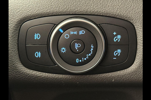 Ford Transit Custom 280 2.0 TDCI L1H1 Trend Automaat Navi DAB Parkeersensoren Airco Camera Carplay Ford Transit Custom 280 2.0 TDCI L1H1 Trend Automaat Navi DAB Parkeersensoren Airco Camera Carplay