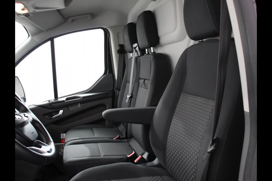 Ford Transit Custom 280 2.0 TDCI L1H1 130pk Trend Edition Automaat | Navigatie | DAB| PDC | Airco | Camera | Apple Carplay/Android Auto | Trekhaak | Lichtmetalen Velgen