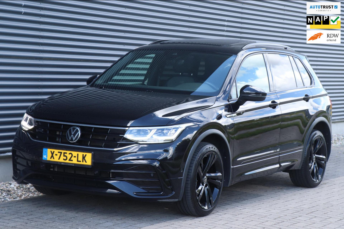 Volkswagen Tiguan 1.5 TSI | 3X R-Line - PANO - FACELIFT - VOL! Volkswagen Tiguan 1.5 TSI | 3X R-Line - PANO - FACELIFT - VOL!