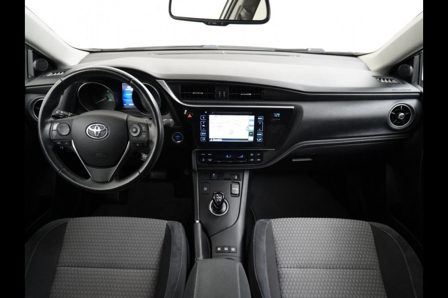 Toyota Auris Touring Sports 1.8I Hybrid 136PK Navi Ecc Camera Trekhaak Cruise Control DAB Keyless Dynamic Go Lane Assist Regen-Lichtsensor Bluetooth Lmv 16" Privacy Glas Isofix Dealeronderhouden Origineel Nederlandse Auto