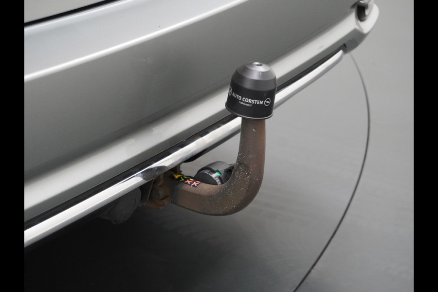 Toyota Auris Touring Sports 1.8I Hybrid 136PK Navi Ecc Camera Trekhaak Cruise Control DAB Keyless Dynamic Go Lane Assist Regen-Lichtsensor Bluetooth Lmv 16" Privacy Glas Isofix Dealeronderhouden Origineel Nederlandse Auto