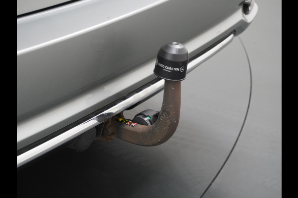 Toyota Auris Touring Sports 1.8I Hybrid 136PK Navi Ecc Camera Trekhaak Cruise Control DAB Keyless Dynamic Go Lane Assist Regen-Lichtsensor Bluetooth Lmv 16" Privacy Glas Isofix Dealeronderhouden Origineel Nederlandse Auto