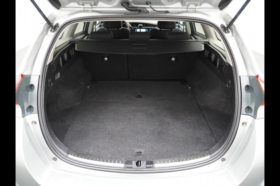 Toyota Auris Touring Sports 1.8I Hybrid 136PK Navi Ecc Camera Trekhaak Cruise Control DAB Keyless Dynamic Go Lane Assist Regen-Lichtsensor Bluetooth Lmv 16" Privacy Glas Isofix Dealeronderhouden Origineel Nederlandse Auto