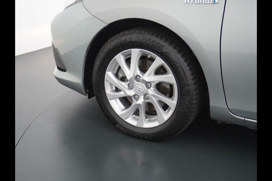 Toyota Auris Touring Sports 1.8I Hybrid 136PK Navi Ecc Camera Trekhaak Cruise Control DAB Keyless Dynamic Go Lane Assist Regen-Lichtsensor Bluetooth Lmv 16" Privacy Glas Isofix Dealeronderhouden Origineel Nederlandse Auto