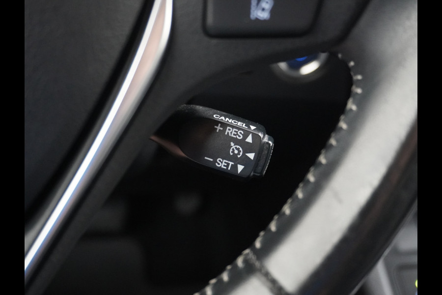 Toyota Auris Touring Sports 1.8I Hybrid 136PK Navi Ecc Camera Trekhaak Cruise Control DAB Keyless Dynamic Go Lane Assist Regen-Lichtsensor Bluetooth Lmv 16" Privacy Glas Isofix Dealeronderhouden Origineel Nederlandse Auto