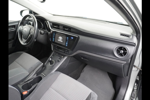 Toyota Auris Touring Sports 1.8I Hybrid 136PK Navi Ecc Camera Trekhaak Cruise Control DAB Keyless Dynamic Go Lane Assist Regen-Lichtsensor Bluetooth Lmv 16" Privacy Glas Isofix Dealeronderhouden Origineel Nederlandse Auto