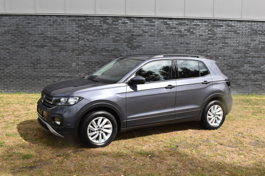 Volkswagen T-Cross 1.0 TSI Life Automaat Stoelverwarming Parkeersensoren.