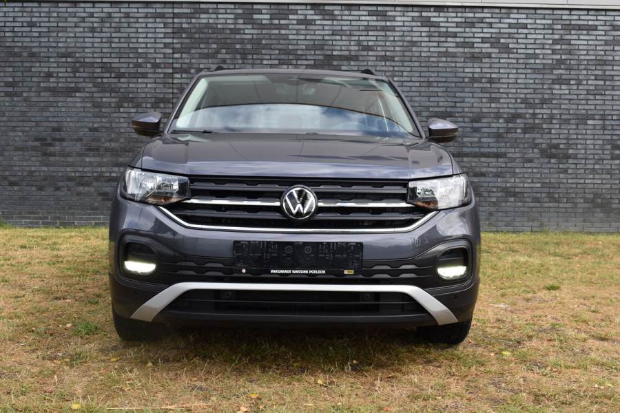 Volkswagen T-Cross 1.0 TSI Life Automaat Stoelverwarming Parkeersensoren.