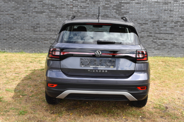 Volkswagen T-Cross 1.0 TSI Life Automaat Stoelverwarming Parkeersensoren.