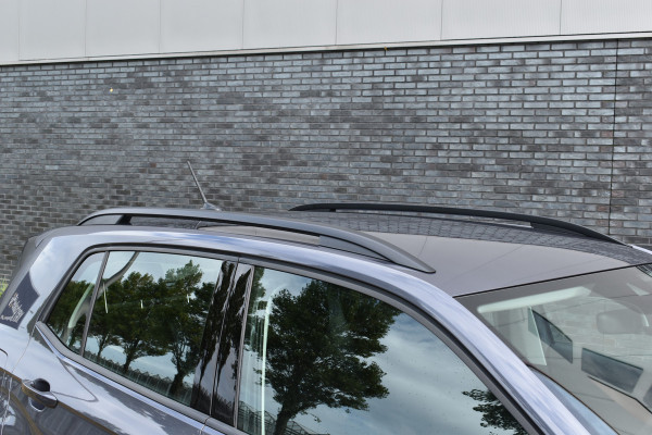 Volkswagen T-Cross 1.0 TSI Life Automaat Stoelverwarming Parkeersensoren.
