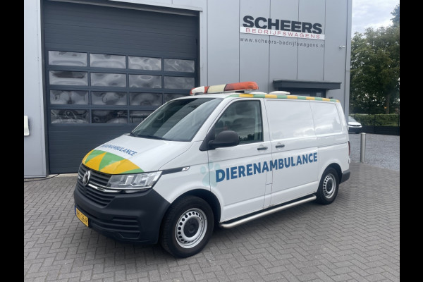 Volkswagen Transporter 2.0 TDI 150PK DSG Dierenambulance