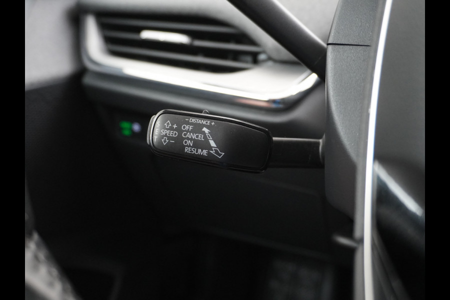 Škoda ENYAQ iV 60 180pk Apple Carplay Android Trekh. Camera Navi Led Lmv 19" PDC 3-zone-Ecc Cruise Control Stoel+Bank-Verwarmd Keyless Rijstrooksensor Virtual Cockpit Bluetooth Park-assist memory Connected services 1e Eigenaar Nieuwprijs €48.450,- Trekgewicht 1.000kg Accu-Garantie tot 13-02-2031 /160.000km