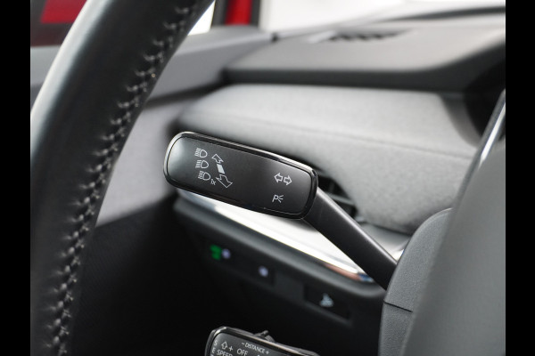 Škoda ENYAQ iV 60 180pk Apple Carplay Android Trekh. Camera Navi Led Lmv 19" PDC 3-zone-Ecc Cruise Control Stoel+Bank-Verwarmd Keyless Rijstrooksensor Virtual Cockpit Bluetooth Park-assist memory Connected services 1e Eigenaar Nieuwprijs €48.450,- Trekgewicht 1.000kg Accu-Garantie tot 13-02-2031 /160.000km